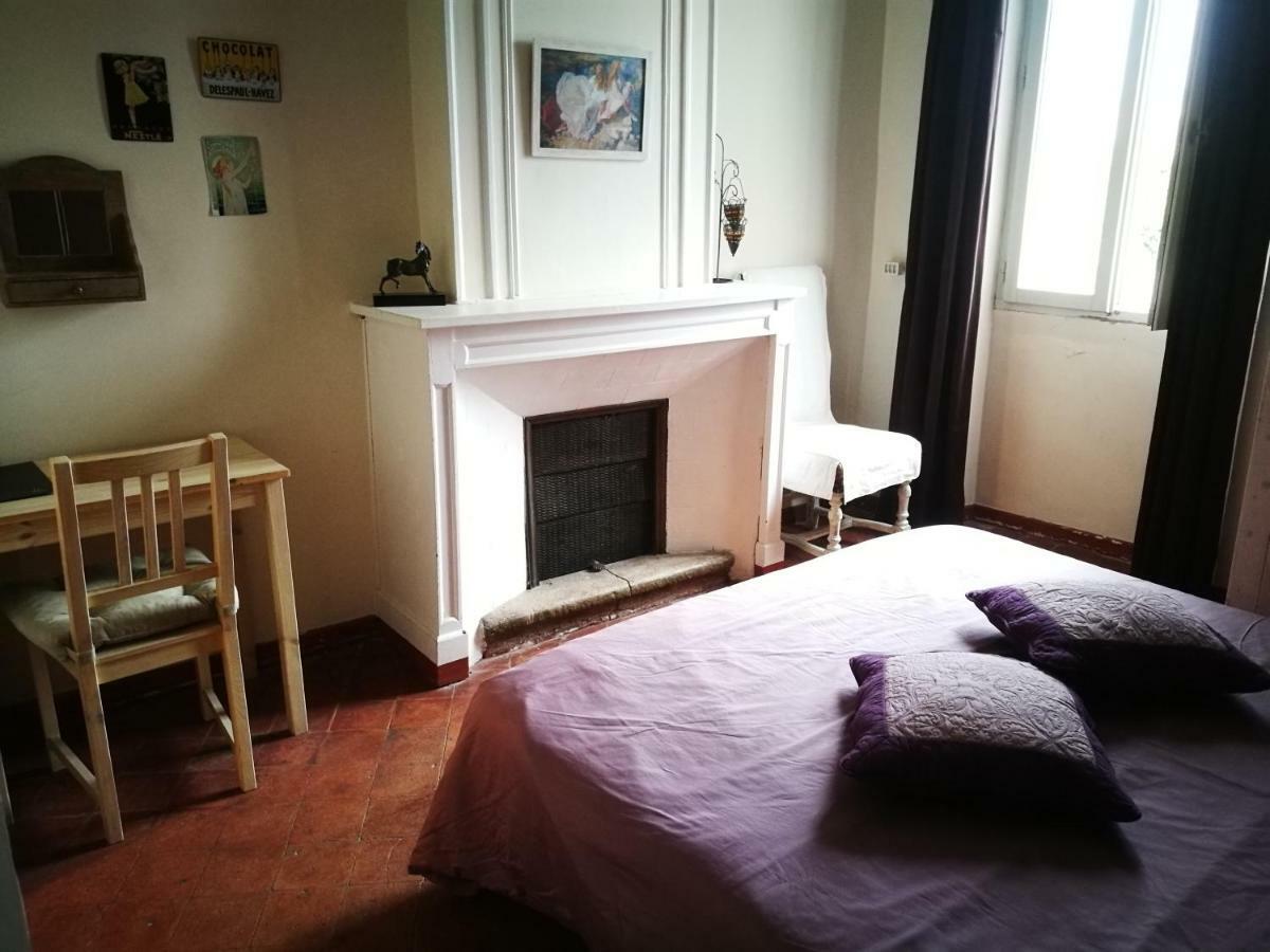 Chambres Et Table D'Hotes Au Brabo Mormoiron Værelse billede